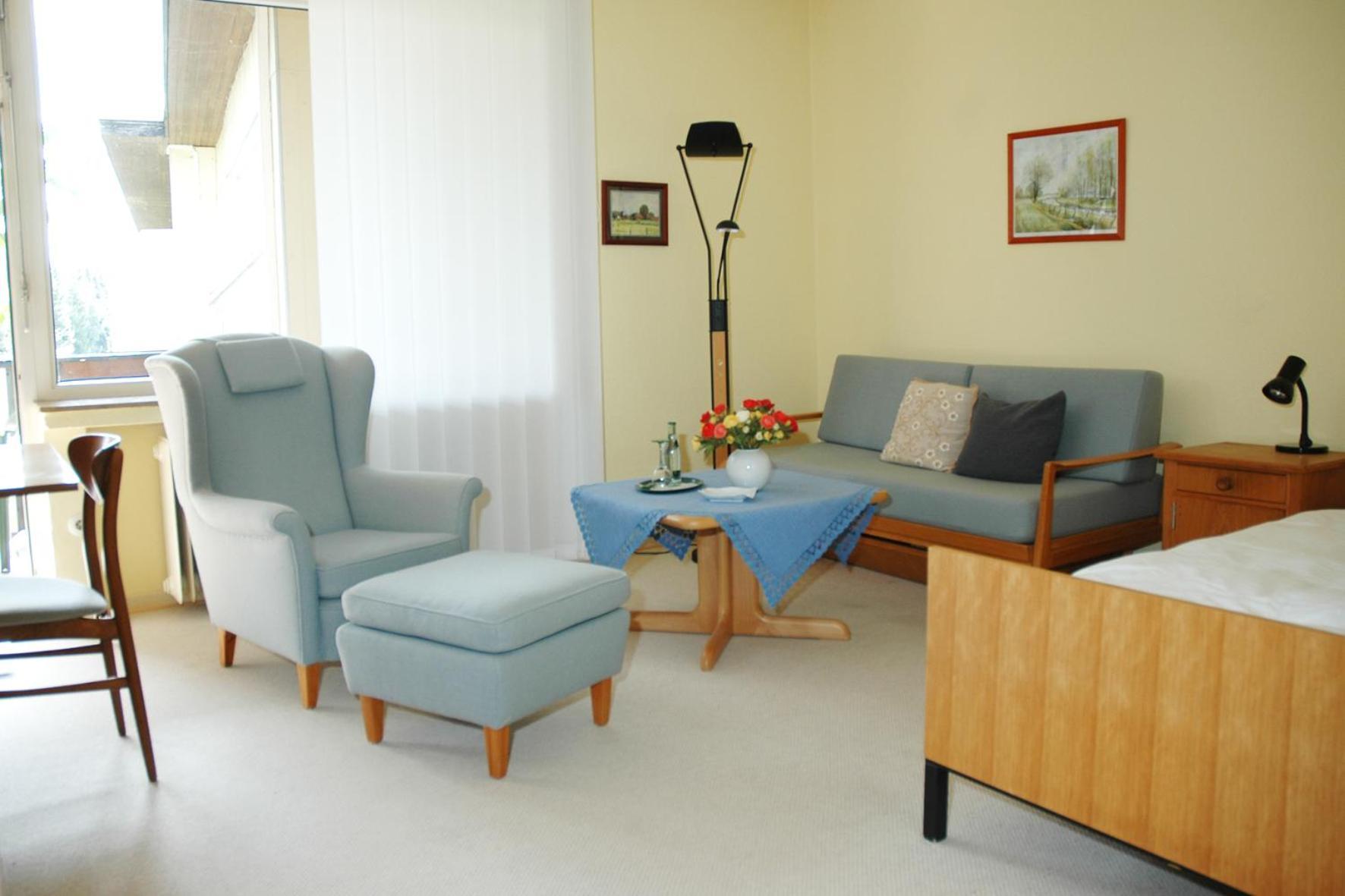 Hotel-Cafe "Schauinsland" Horn-Bad Meinberg Bagian luar foto