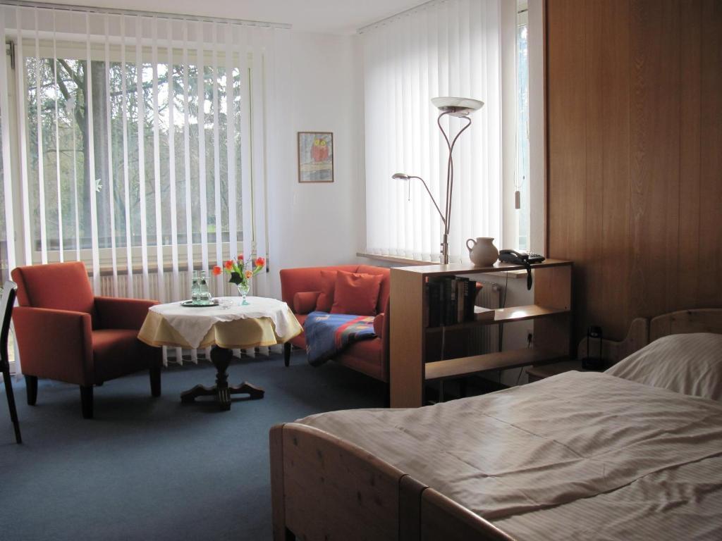 Hotel-Cafe "Schauinsland" Horn-Bad Meinberg Bagian luar foto