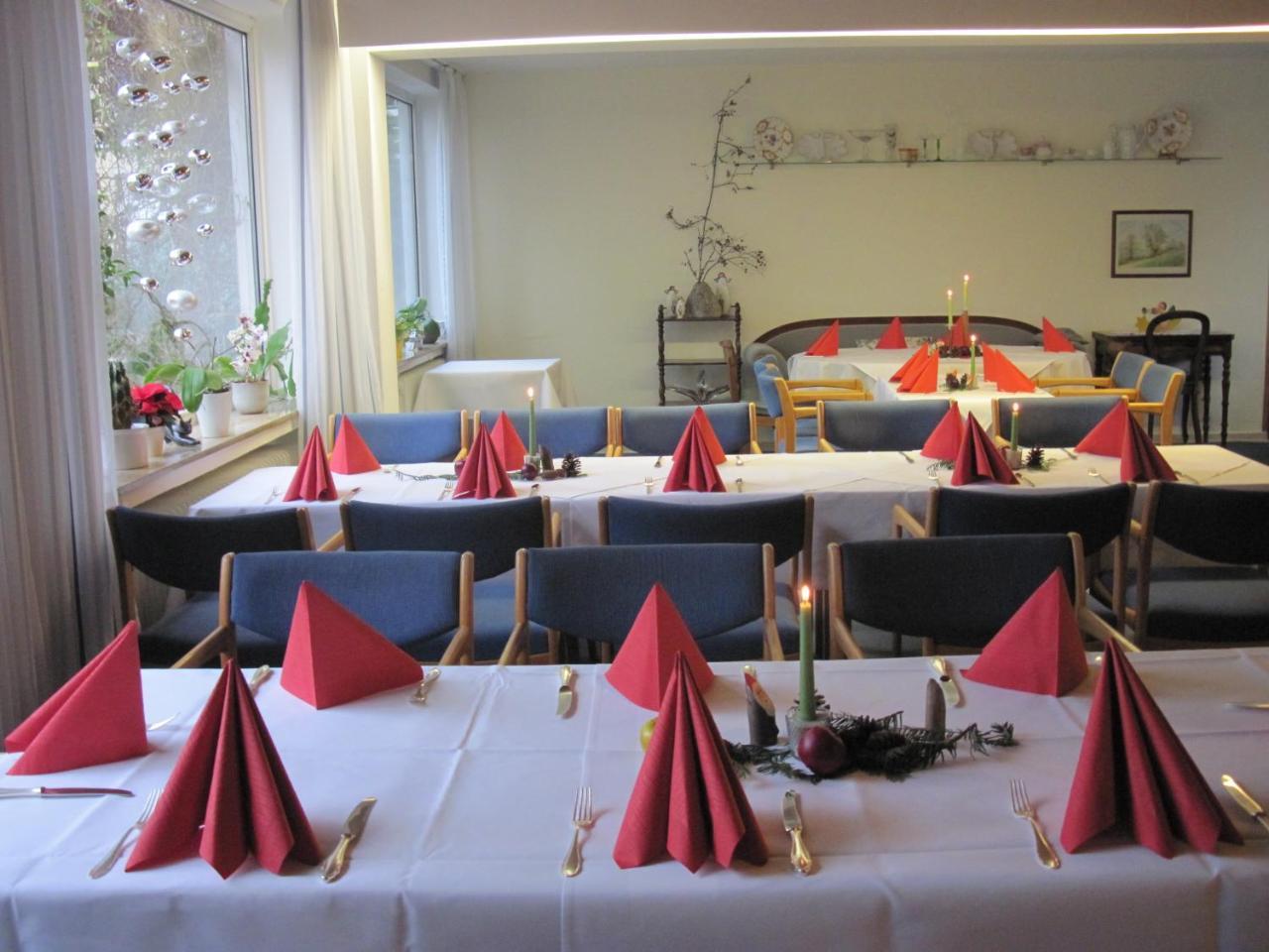 Hotel-Cafe "Schauinsland" Horn-Bad Meinberg Bagian luar foto